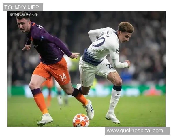 曼联队与曼城队激战再续英超宿敌之争荣耀与激情的巅峰对决 曼联队与曼城队激战再续英超宿敌之争荣耀与激情的巅峰对决